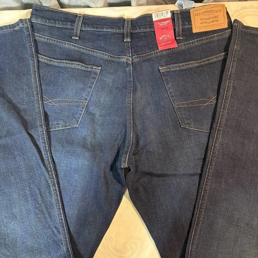 NWT- Levi's Men's Bootcut Jeans - Dark Blue 34X32
